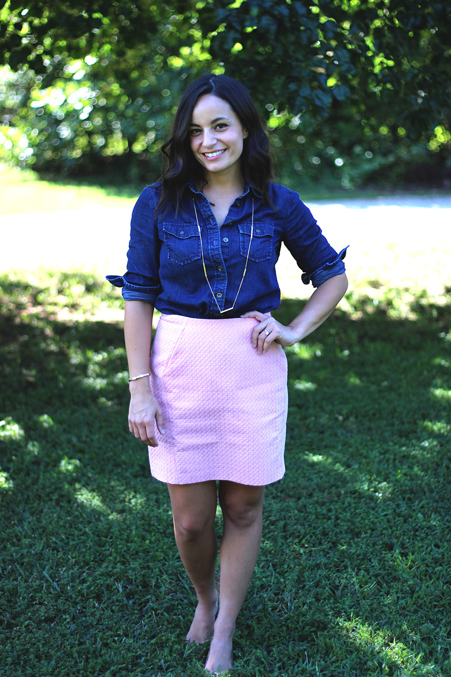 pink mini skirt outfit | pumps and push-ups