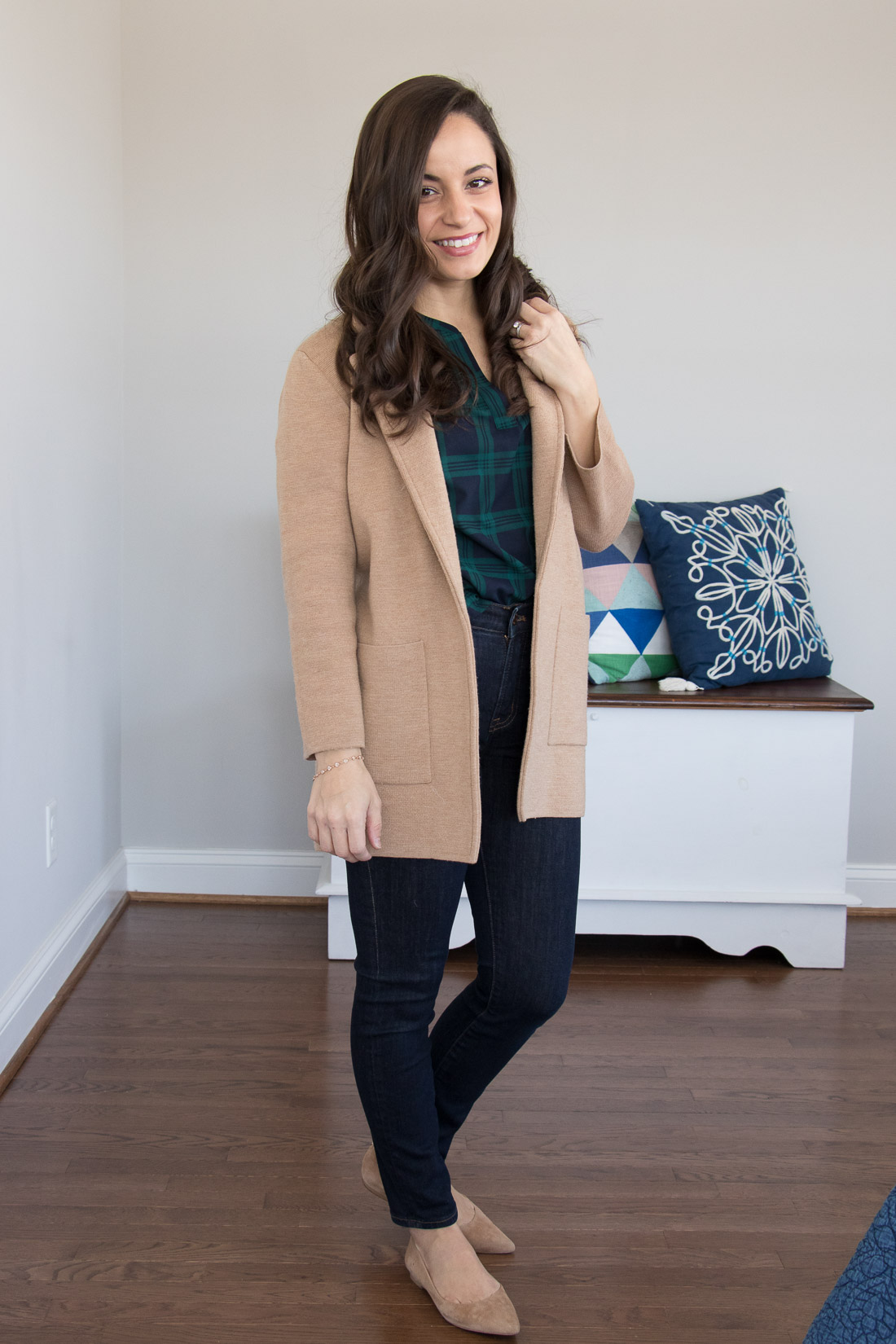 Movie Date Night Outfit - casual date night makeup and outfit idea.