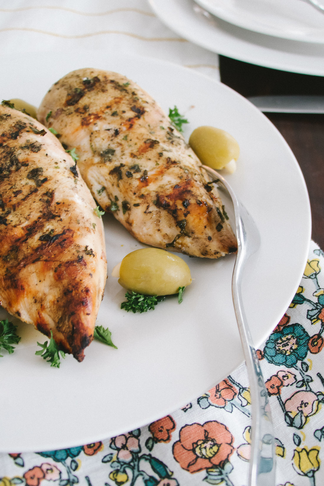 Recipe for Mediterranean Chicken using Pearls Garlic Stuffed Olives