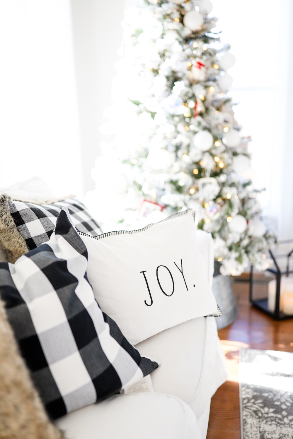 Black and White Gingham Holiday decor | Flocked Christmas Tree | Farmhouse Christmas Decor 