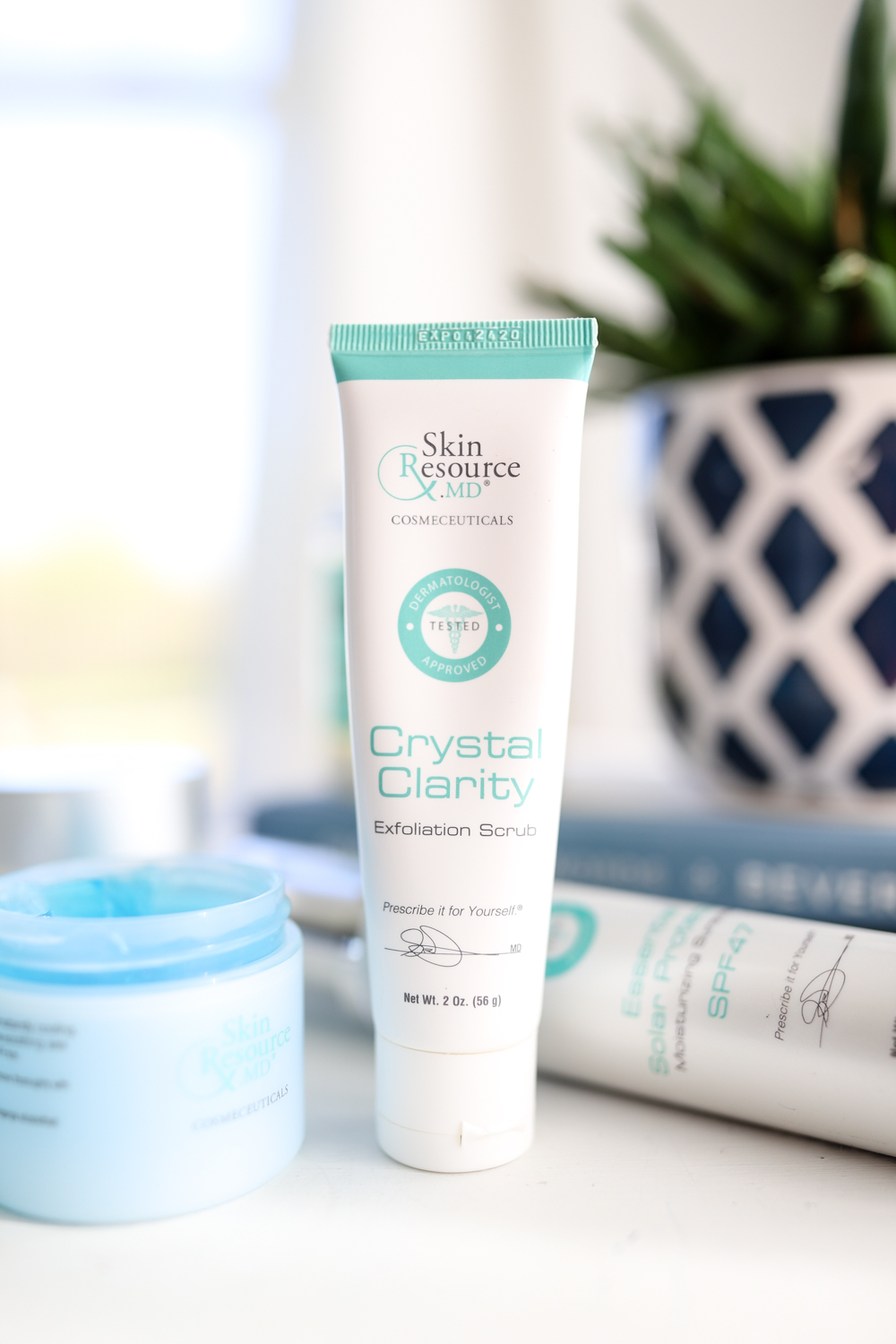 Crystal Clarity exfoliating scrub from Skin Resource.MD | Exfoliating scrub review | skincare | beauty tips 