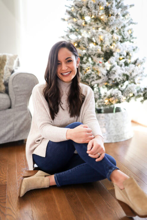 Black Friday and holiday sale guide by Brooke of Pumps and Push-Ups | Petite Style Blogger |Holiday Sale Guides