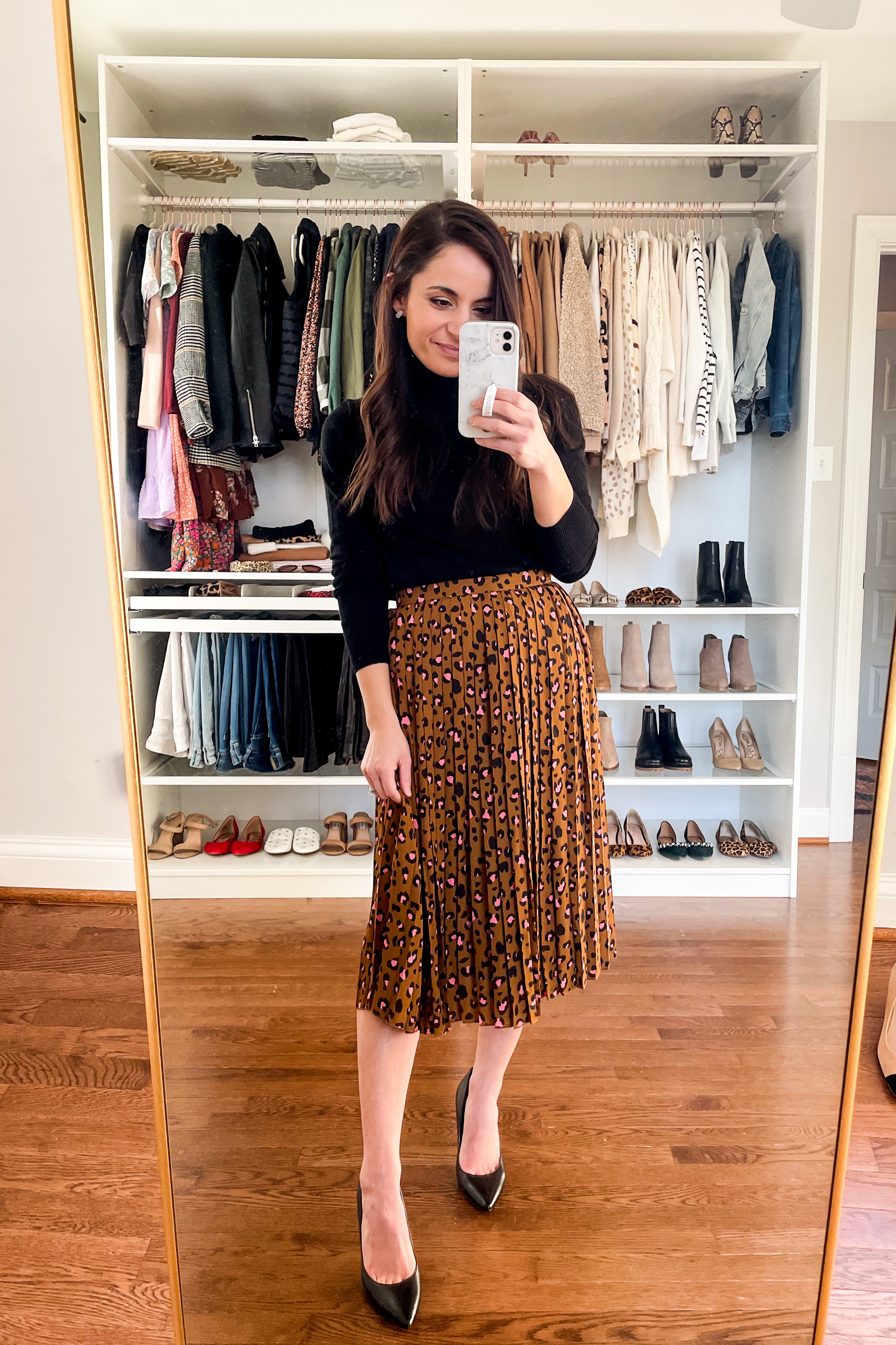 Leopard skirt with black top outfit via pumps and push-ups blog | petite fashion | petite style | petite blogger 