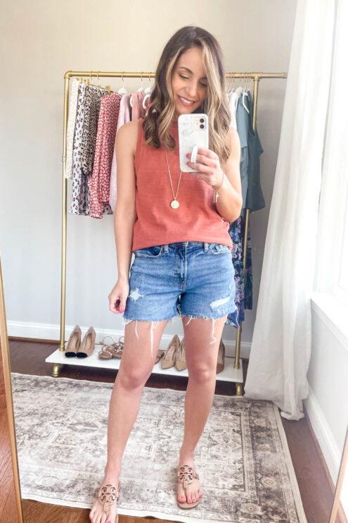 Old Navy mid-length denim shorts | mid-length shorts with leg room via pumps and push-ups blog | petite style | petite fashion