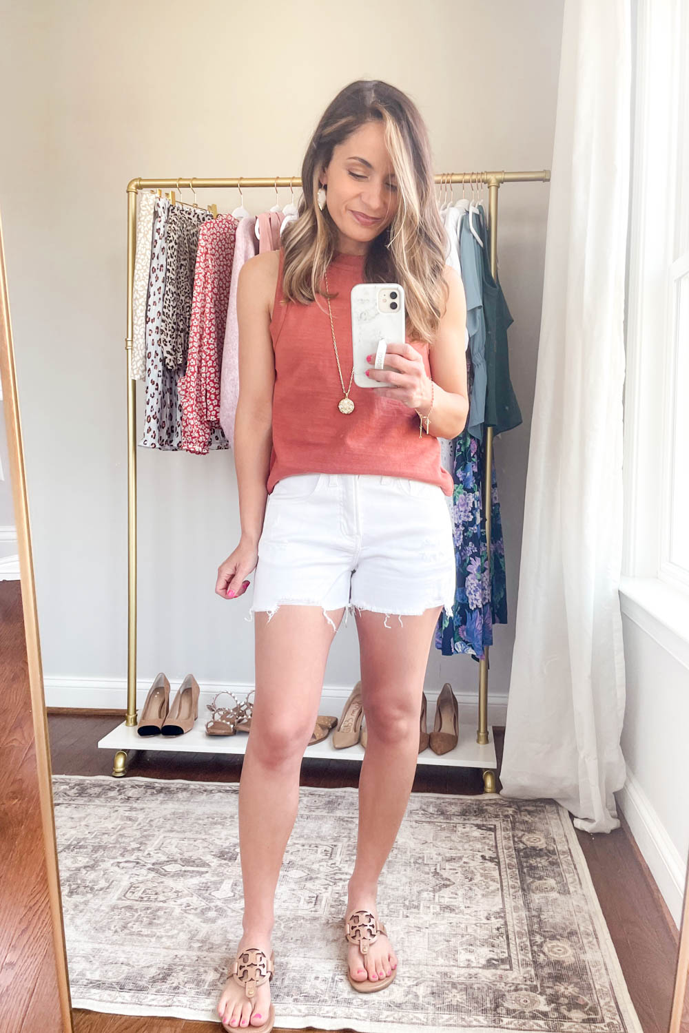 mid-length shorts with leg room | petite fashion | white shorts | summer outfits | summer style