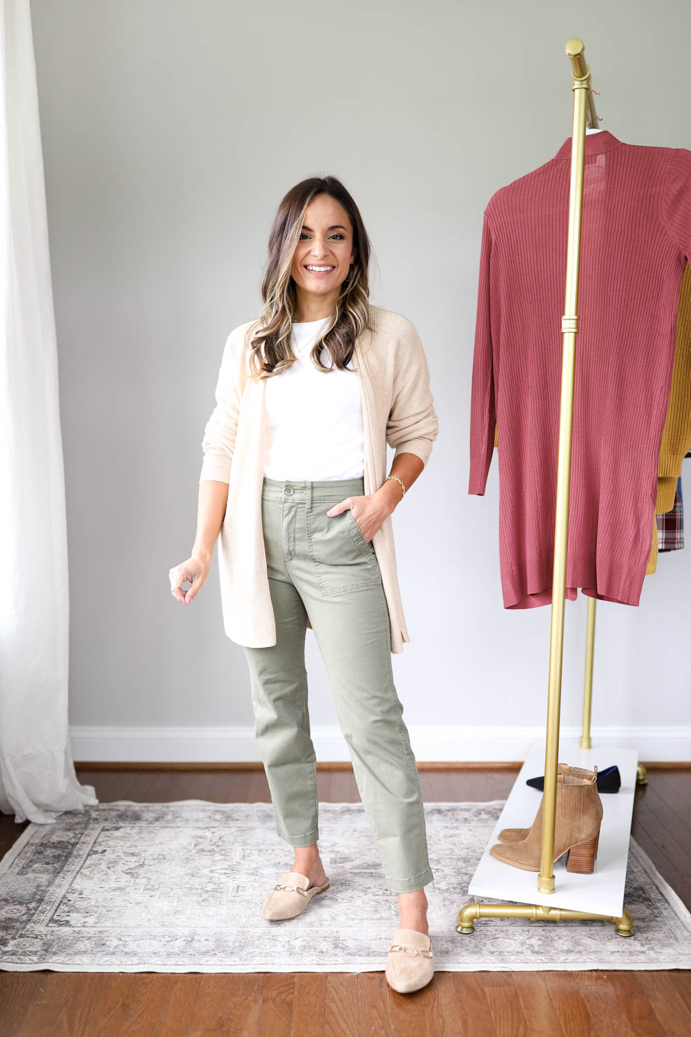 5 Pants for a Casual Workplace - Pumps & Push Ups