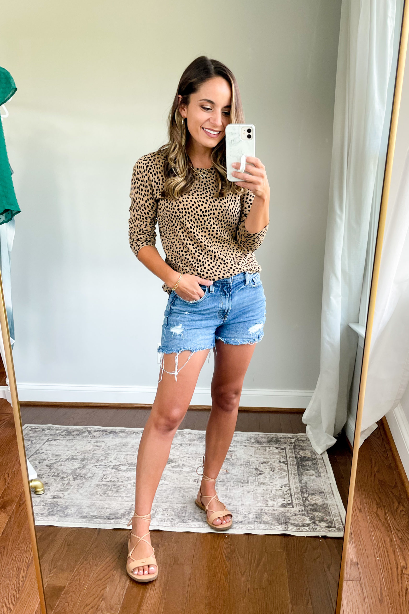1 Top 6 Outfits - Petite Style