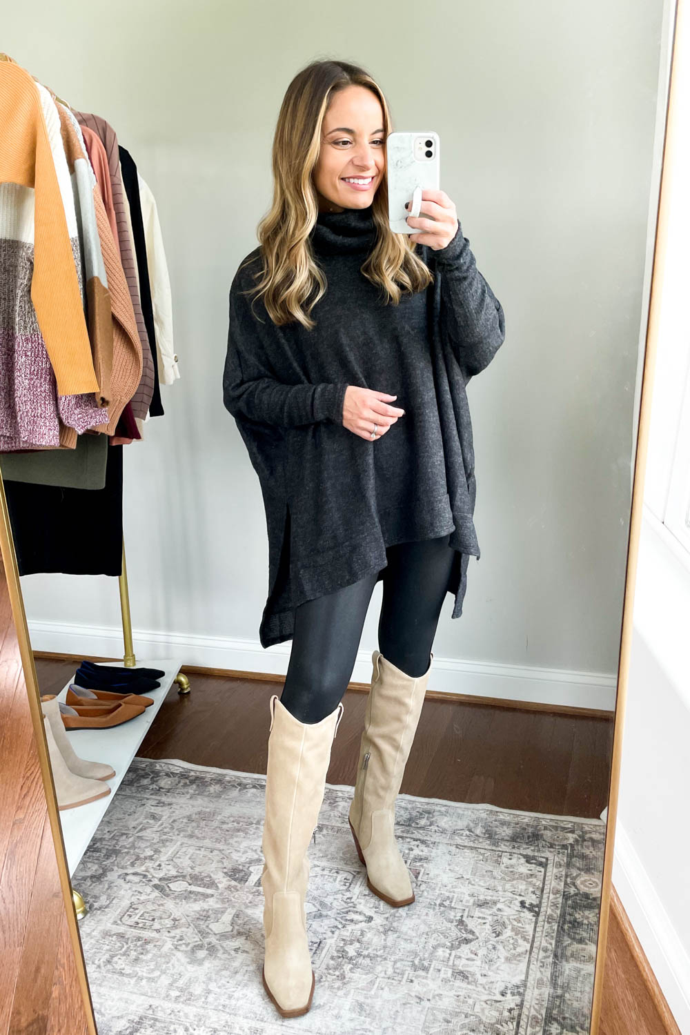 Leather leggings outfits | fall outfits | cozy winter outfits | tall boots outfits 