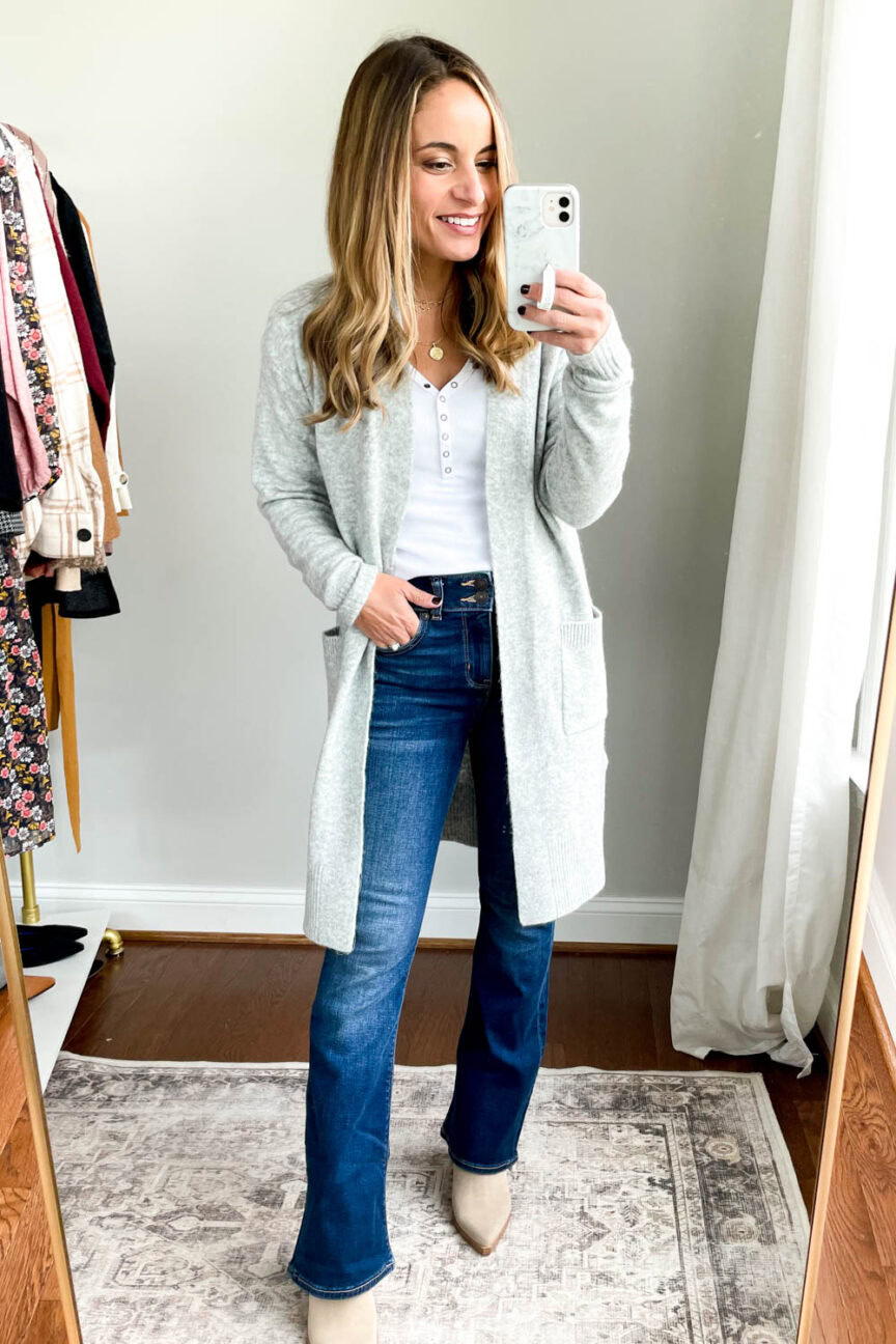 5 ways to wear flare jeans via pumps and push-ups blog | petite style | petite fashion | petite blogger