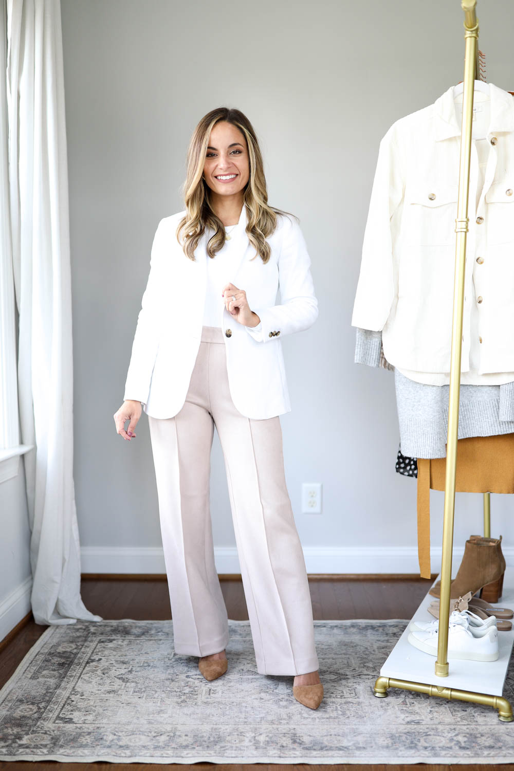 Five Petite-Friendly Outfits for the Office - Pumps & Push Ups