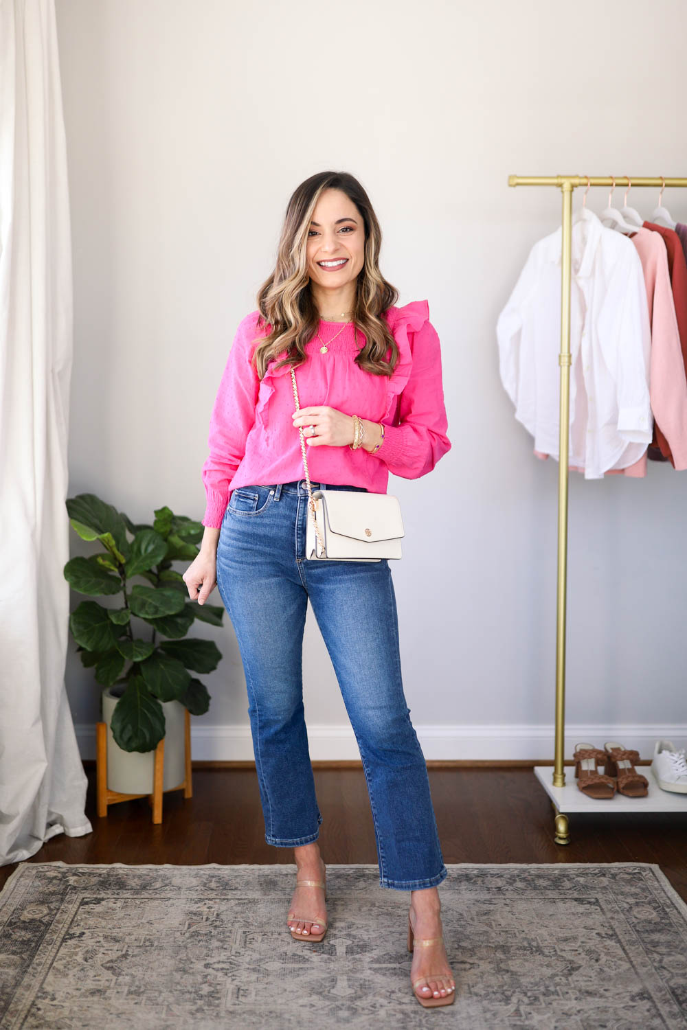 3 Casual Valentine's Day Outfits - Pumps & Push Ups