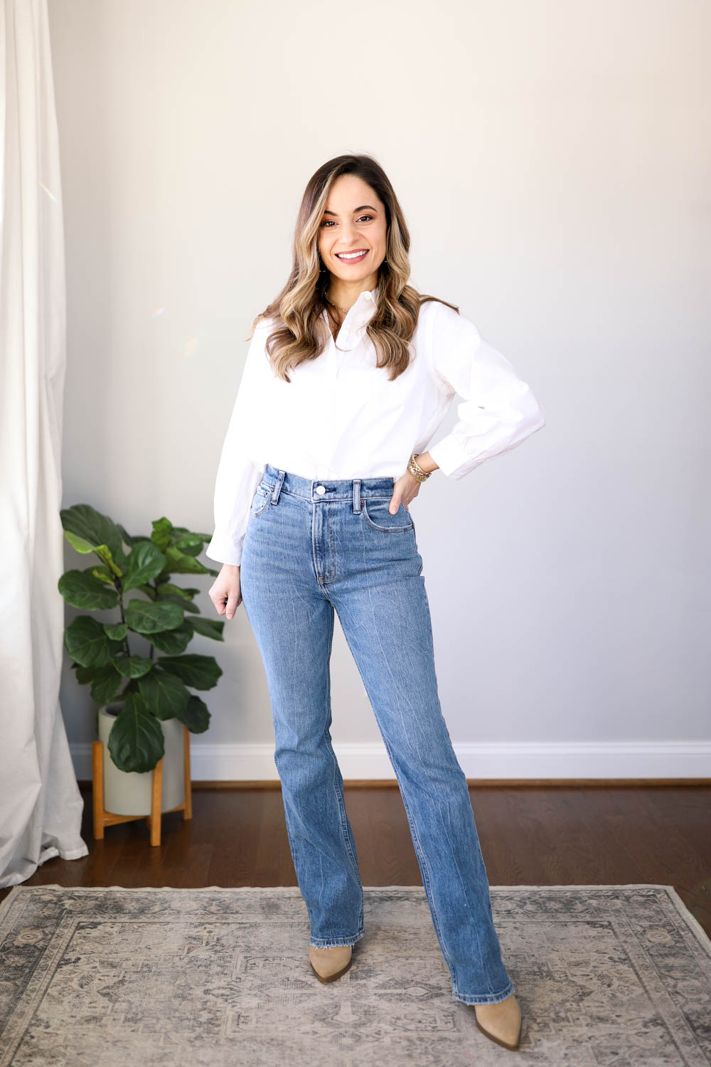 6 Ways to Wear Flare Jeans - Pumps & Push Ups