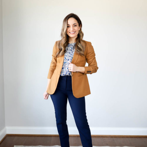 Petite-Friendly Travel Outfits - Pumps & Push Ups