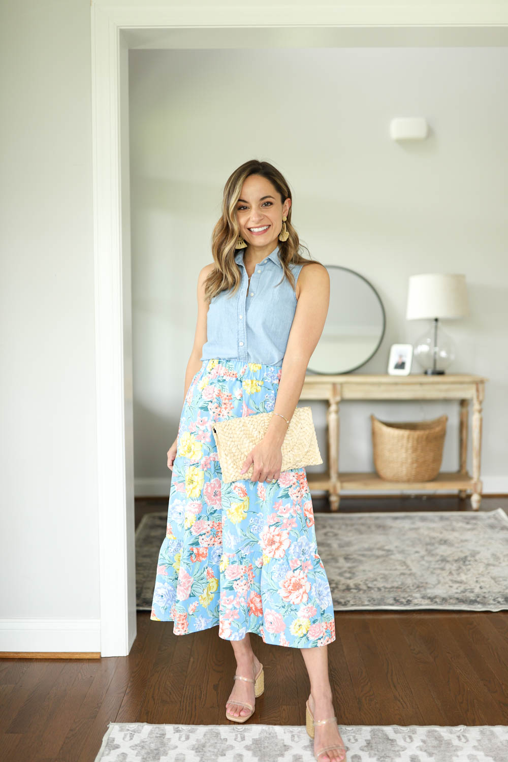 Four ways to wear a midi skirt via petite style blog pumps and push-ups |  midi skirt outfits | midi skirts | petite friendly midi skirts 