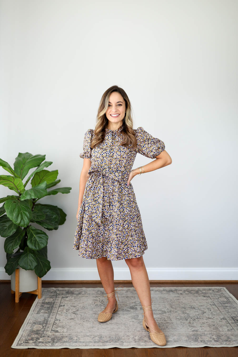 Petite-friendly dresses for work for fall | fall work dress for petites | business casual outfits | fall dresses 