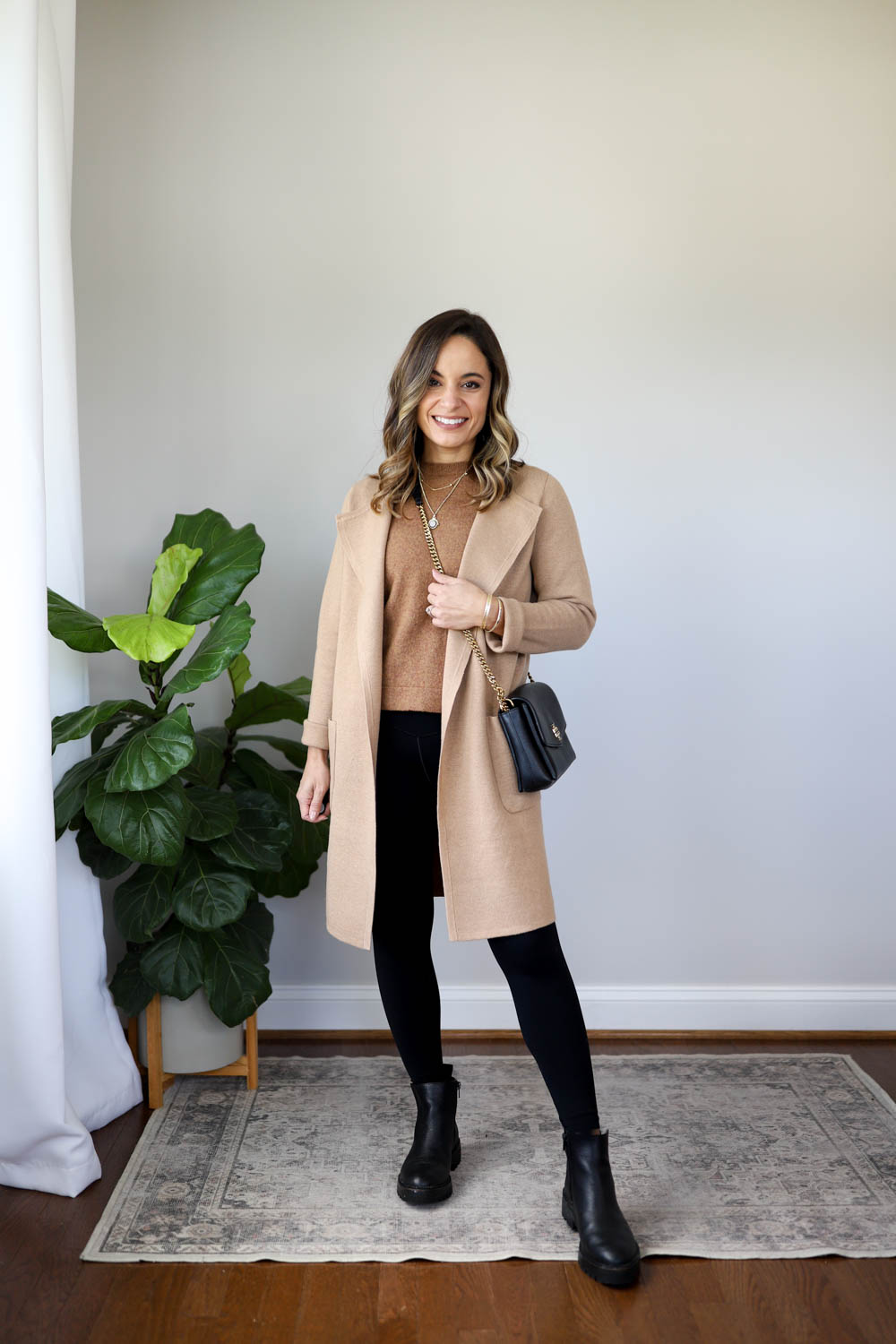 Petite-friendly fall capsule wardrobe | fall capsule wardrobe | capsule wardrobe | pumps and push-ups blog fall capsule