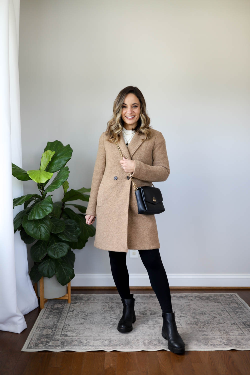 Petite-friendly fall capsule wardrobe | fall capsule wardrobe | capsule wardrobe | pumps and push-ups blog fall capsule