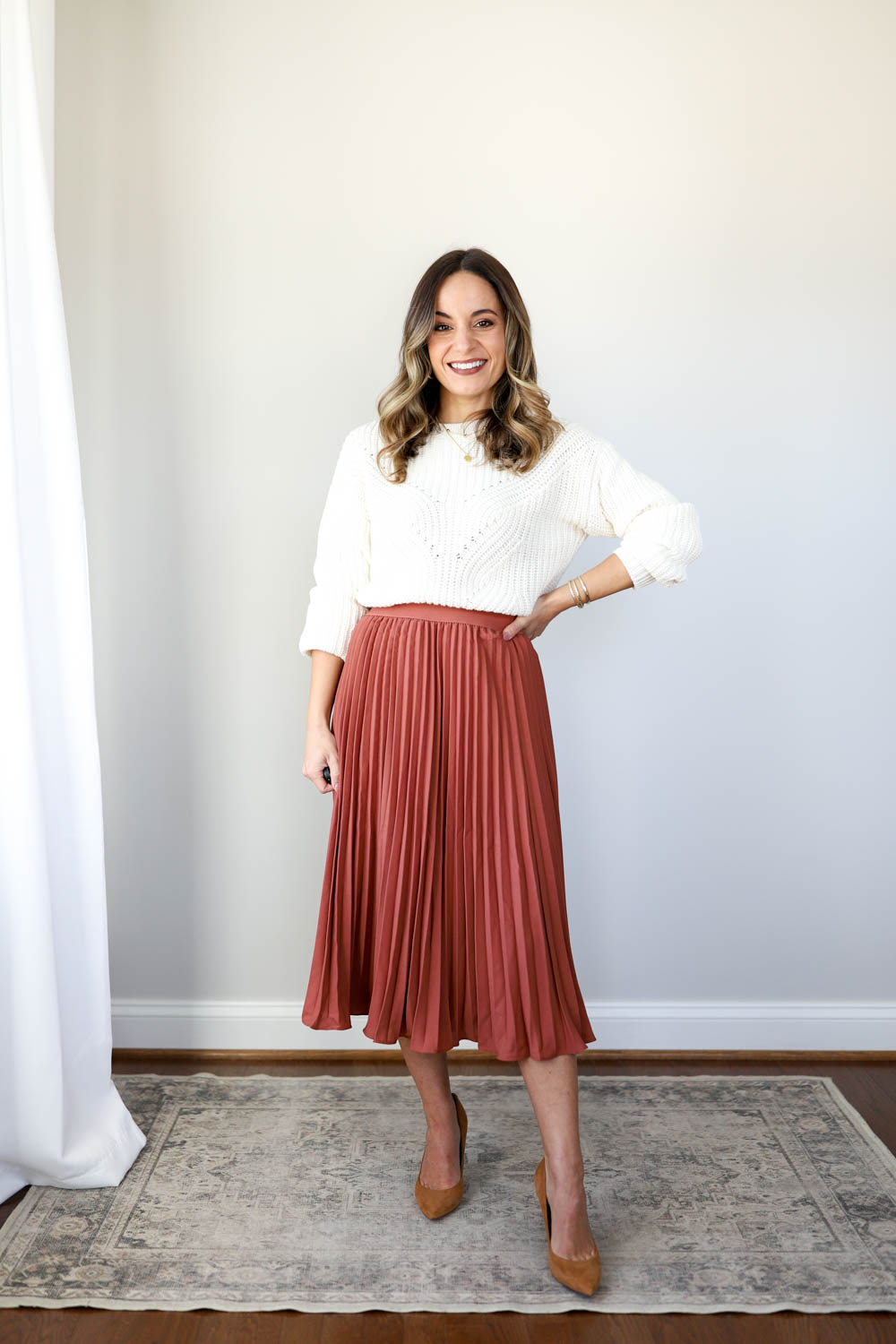 red pleated skirt outfits