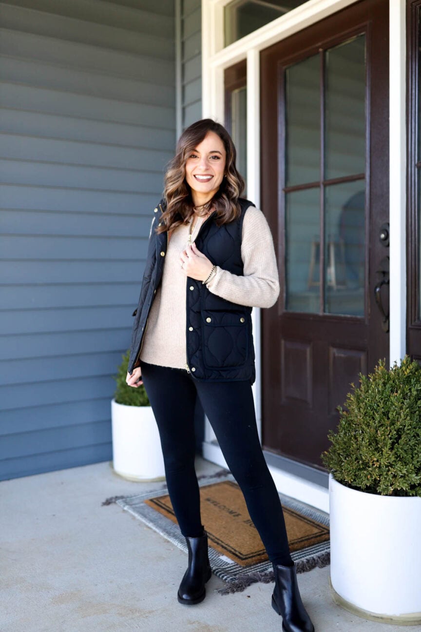 Petite-friendly winter layers | puffer coat outfit 2022 | ways to wear a puffer vest | puffer vest outfit