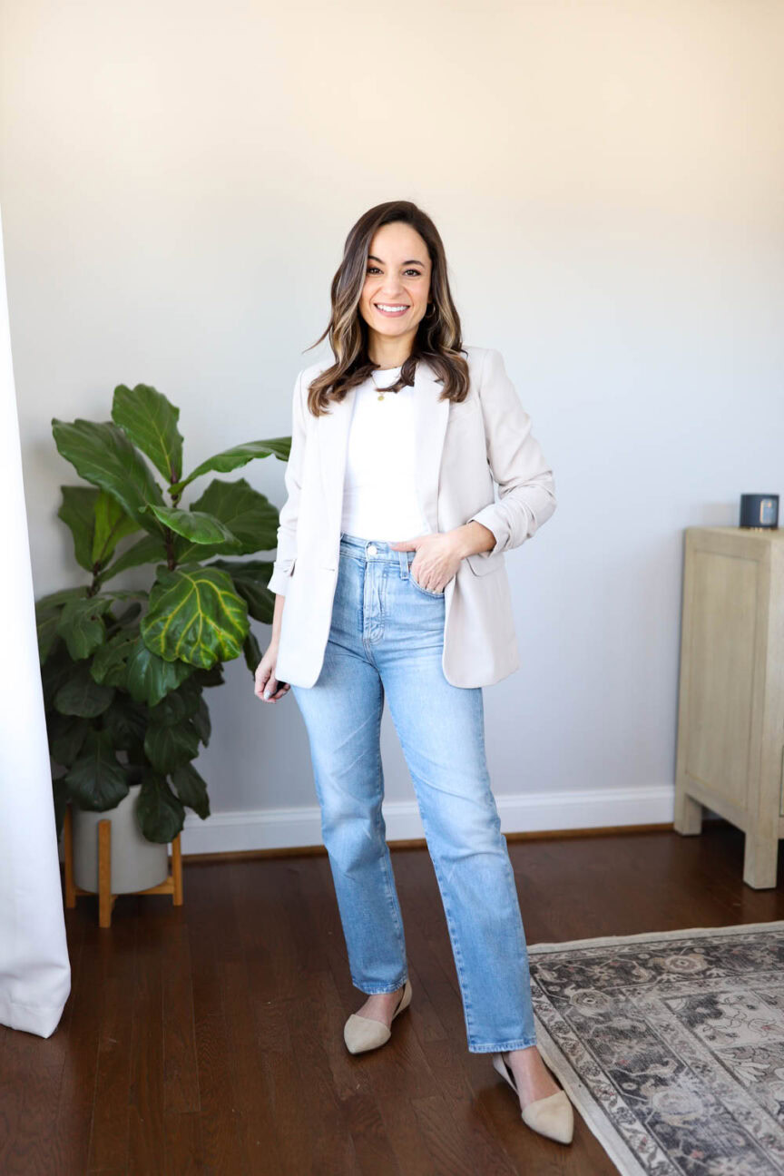 Tips for wearing wide leg jeans for petites via pumps and push-ups blog | jeans | wide leg jeans