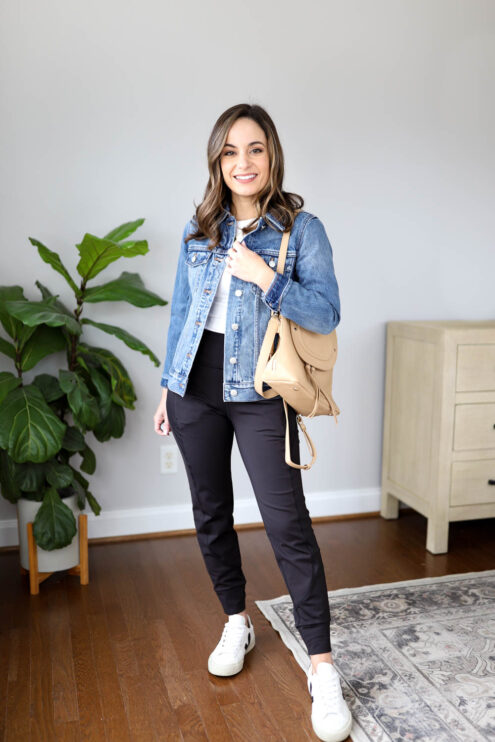Joggers outfits for petites via pumps and push-ups blog | petite style | petite fashion | joggers outfits
