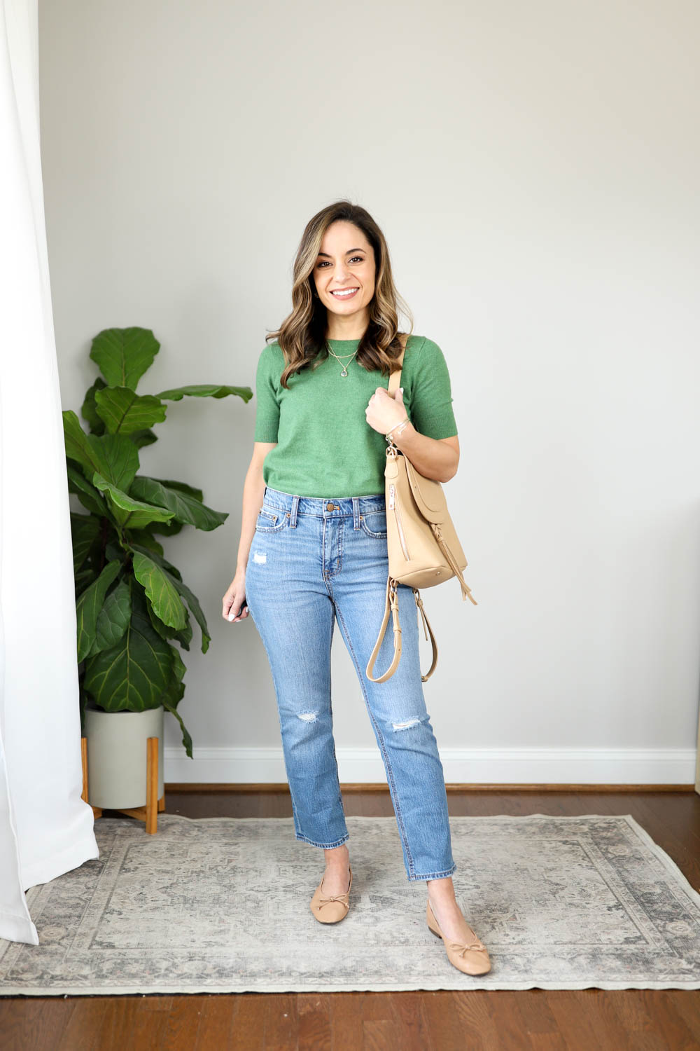 Petite friendly casual spring outfits via pumps and push-ups blog | petite style | petite fashion | spring outfits 
