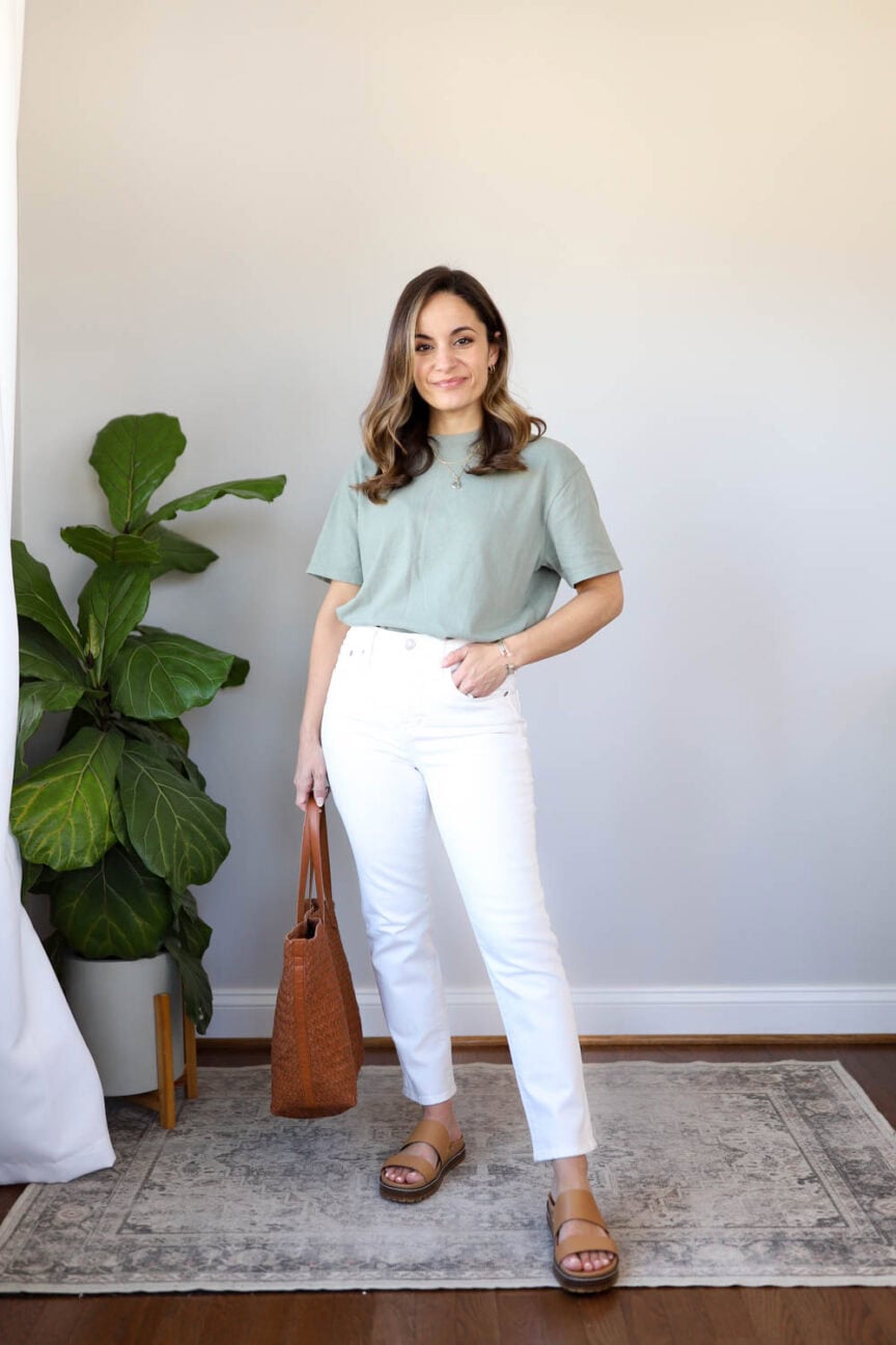 Petite-friendly spring capsule wardrobe via pumps and push-ups blog | spring outfits | classic spring outfits