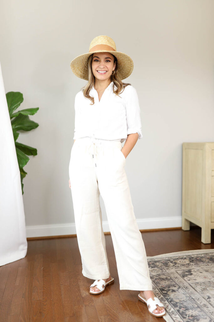 Petite friendly summer capsule wardrobe via pumps and push-ups blog | petite style blog | summer capsule wardrobe | minimal summer style | summer outfits 