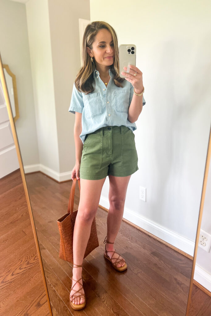 Petite friendly outfits for summer | olive shorts outfits | petite fashion 