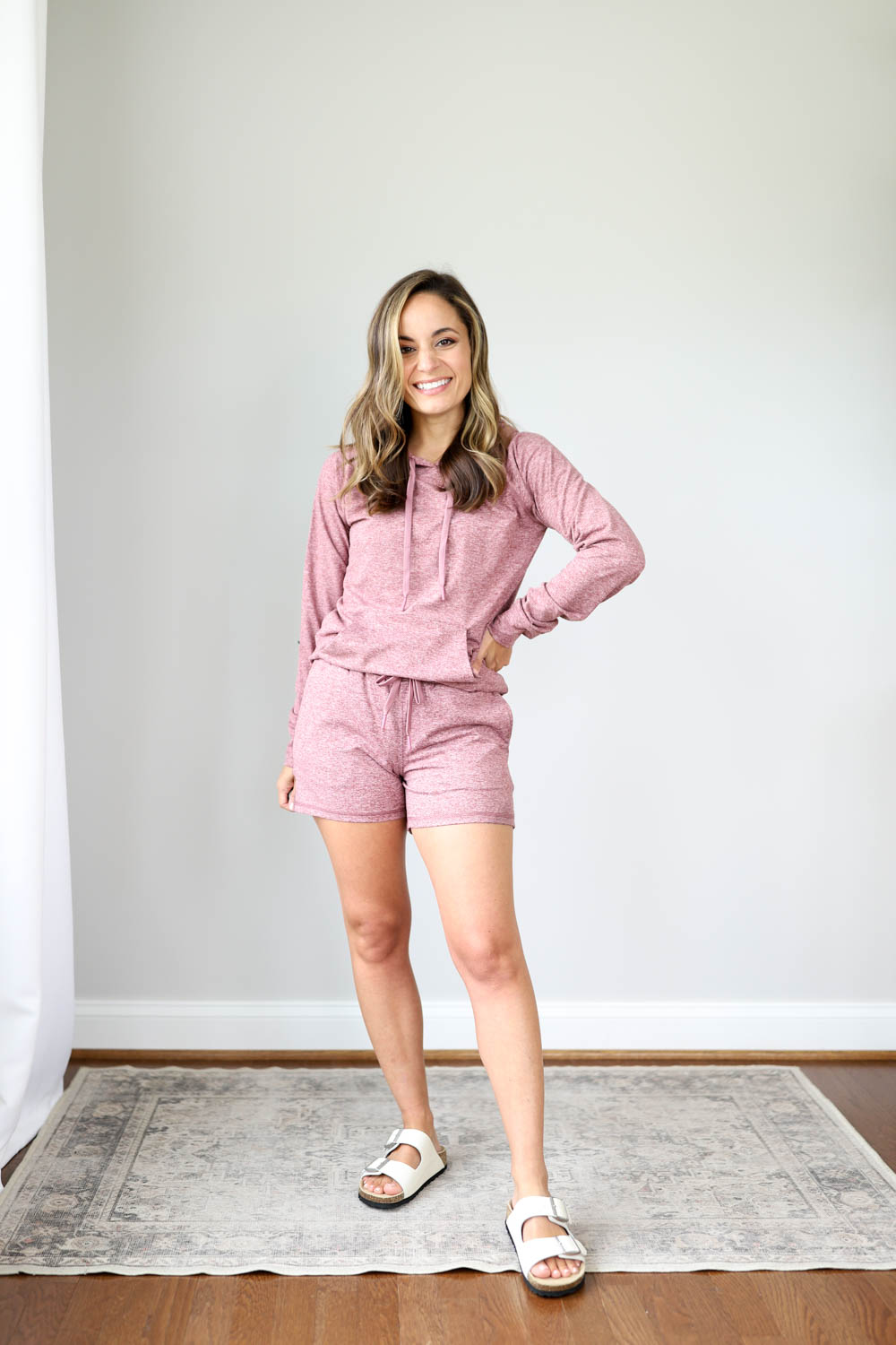 Petite-friendly loungewear sets | petite activewear | travel outfits | petite style 