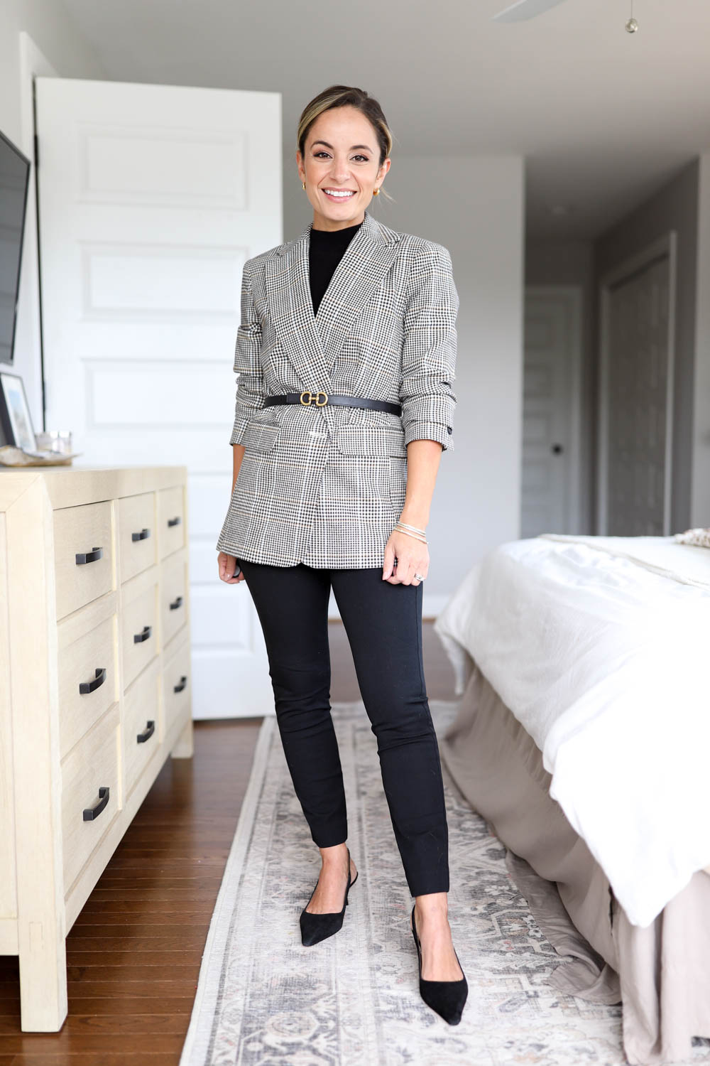 Budget friendly outfit ideas for work via pumps and push-ups blog | business casual outfits | petite friendly outfits for work 