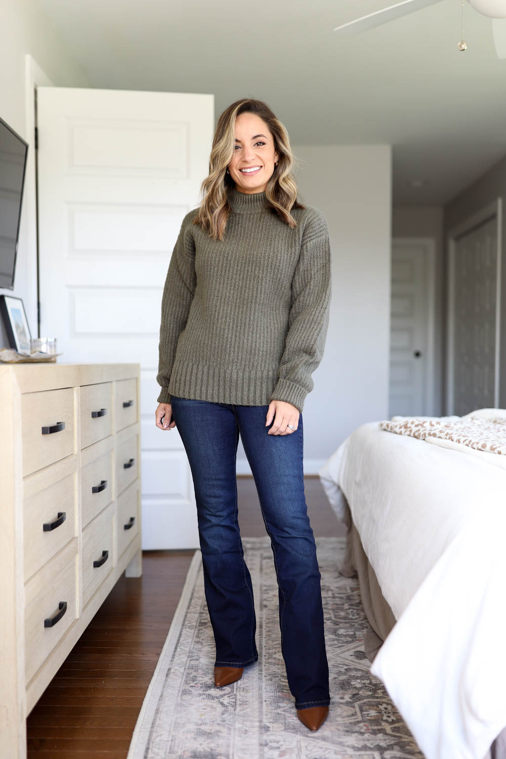 Fall finds from Walmart via Pumps and Push-Ups Blog | fall outfits | sweater outfits | petite style 