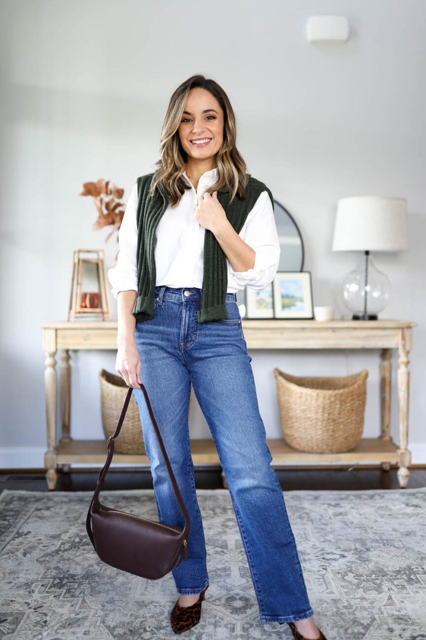 Petite-friendly ways to layer for fall via pumps and push-ups blog | layered outfits for fall | sweater over the shoulder outfit