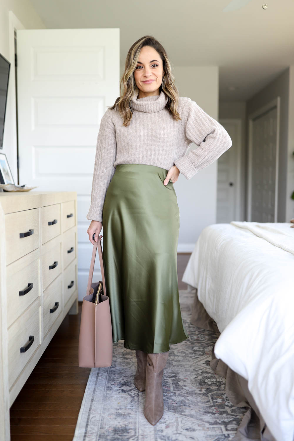 Petite-friendly outfits for work via pumps and push-ups blog | knee high boots outfits | petite fashion | petite blogger 