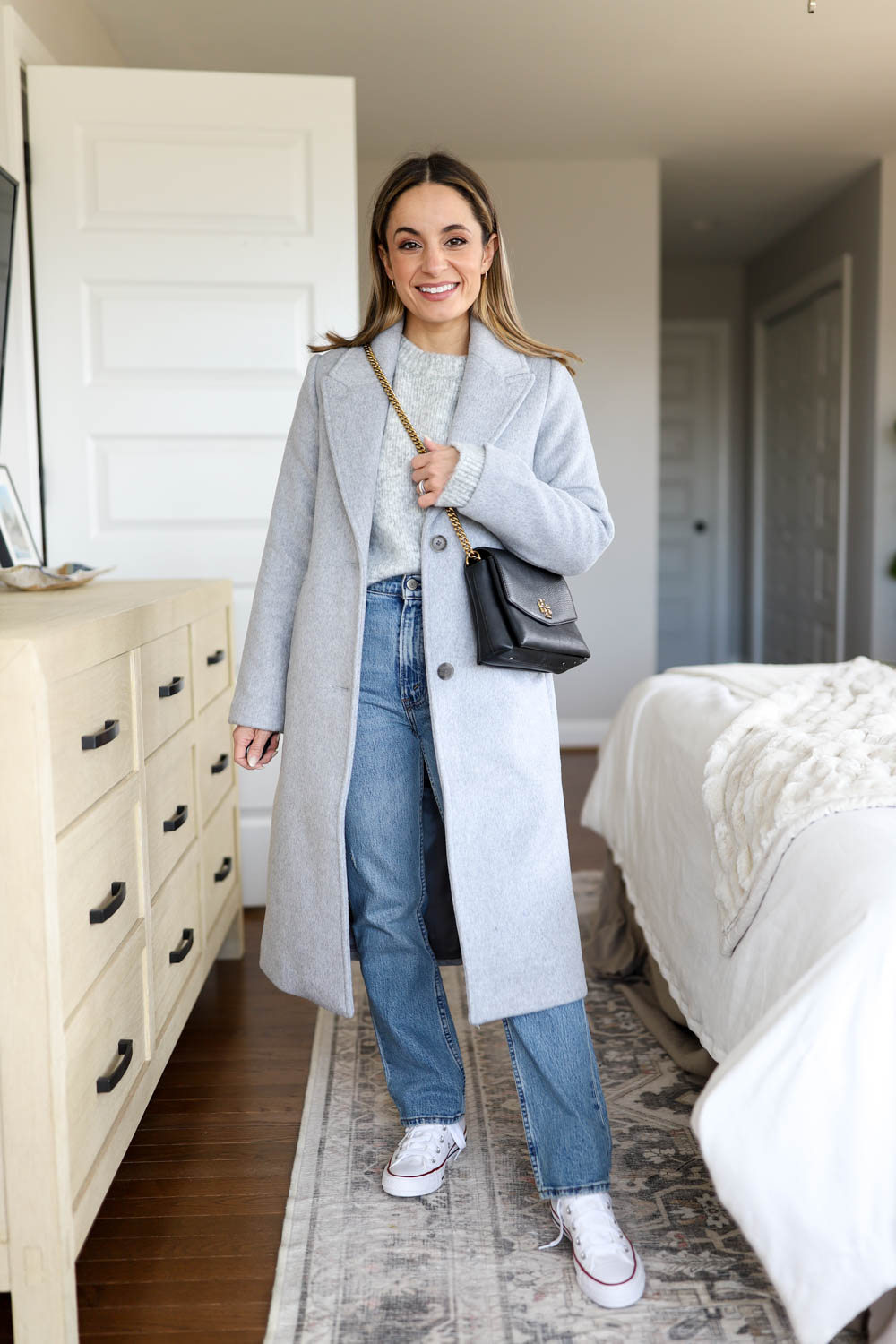 Petite-friendly outfits with sneakers via pumps and push-ups blog | winter outfits | sneakers outfits 