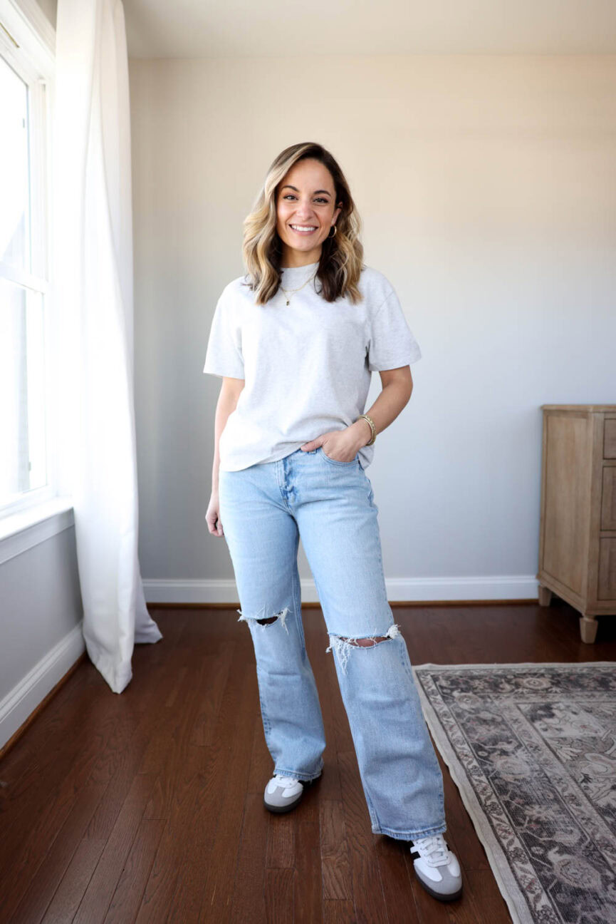 Baggy jeans for petites via pumps and push-ups blog | petite style blog | baggy jeans | petite style