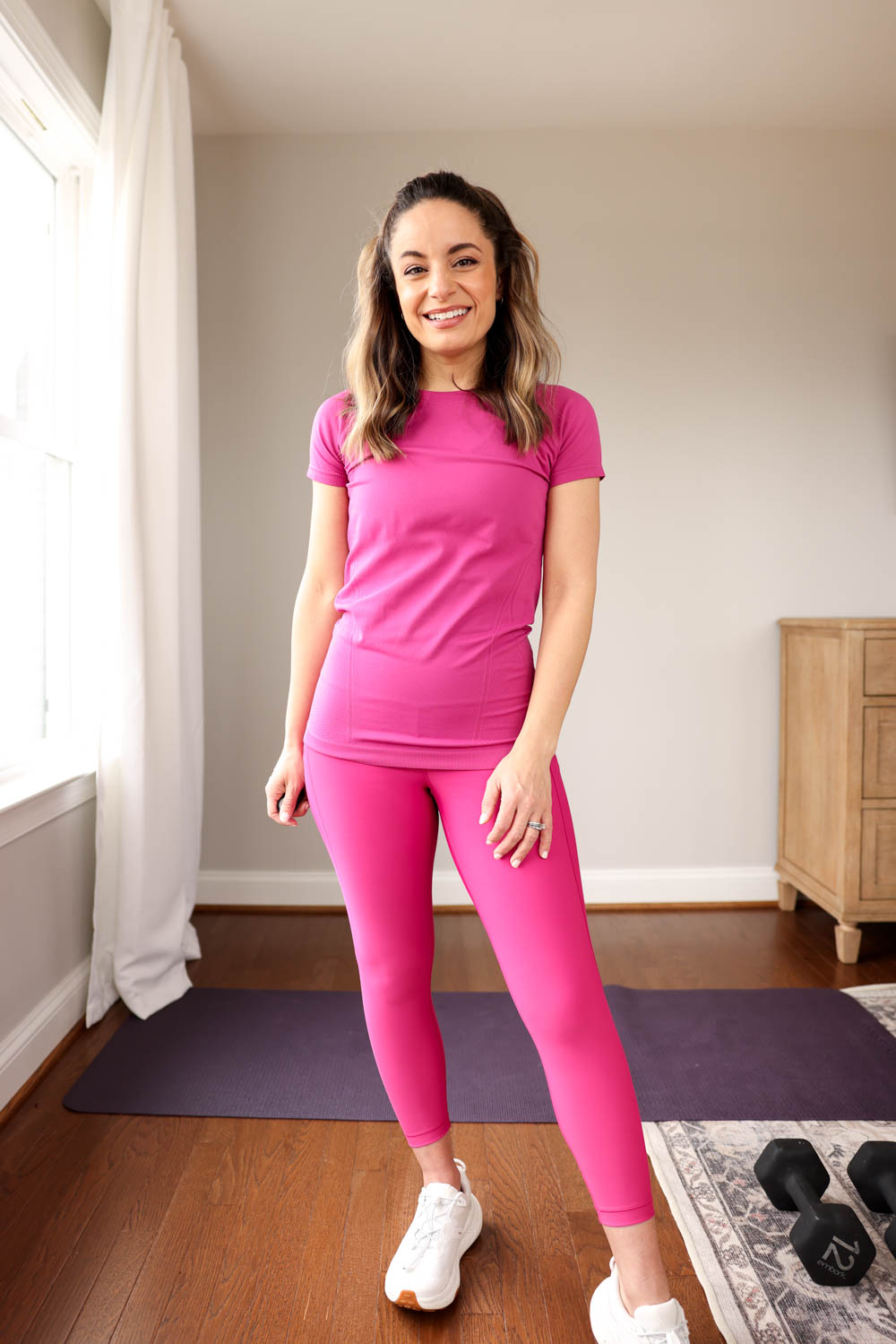 Petite-friendly activewear | outfits for workouts | pink workout outfits | petite style | athleta interval tights 