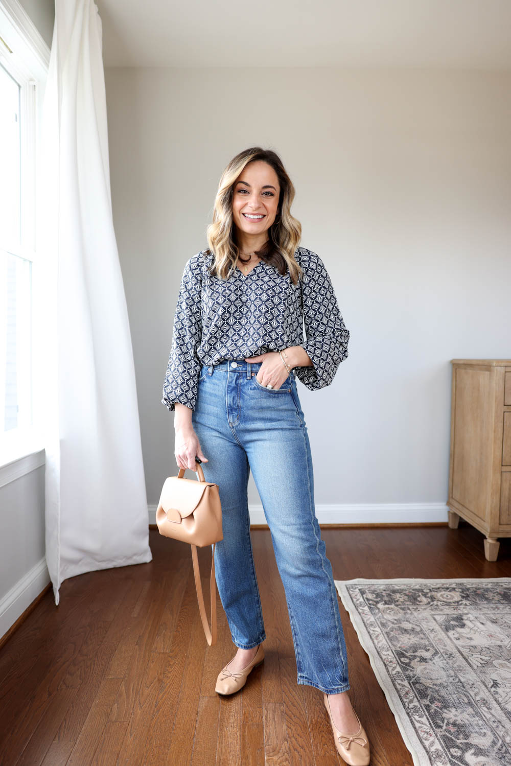 Five petite-friendly outfits ideas for spring | straight jeans outfits for spring | spring outfits | petite style | LOFT spring finds 