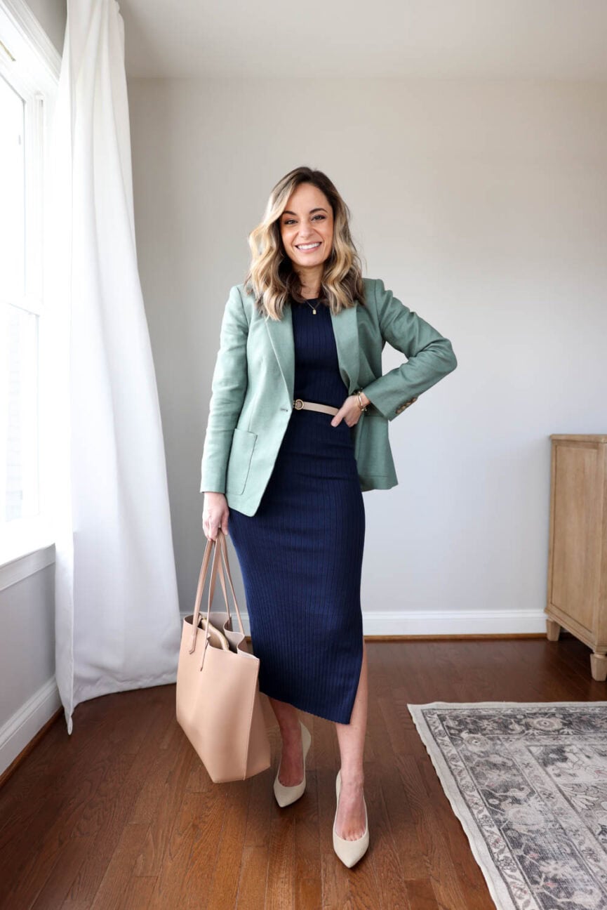 Petite-friendly outfit for work via pumps and push-ups blog | four ways to wear a dress | one dress four ways | navy dress outfits | sweater dress outfits