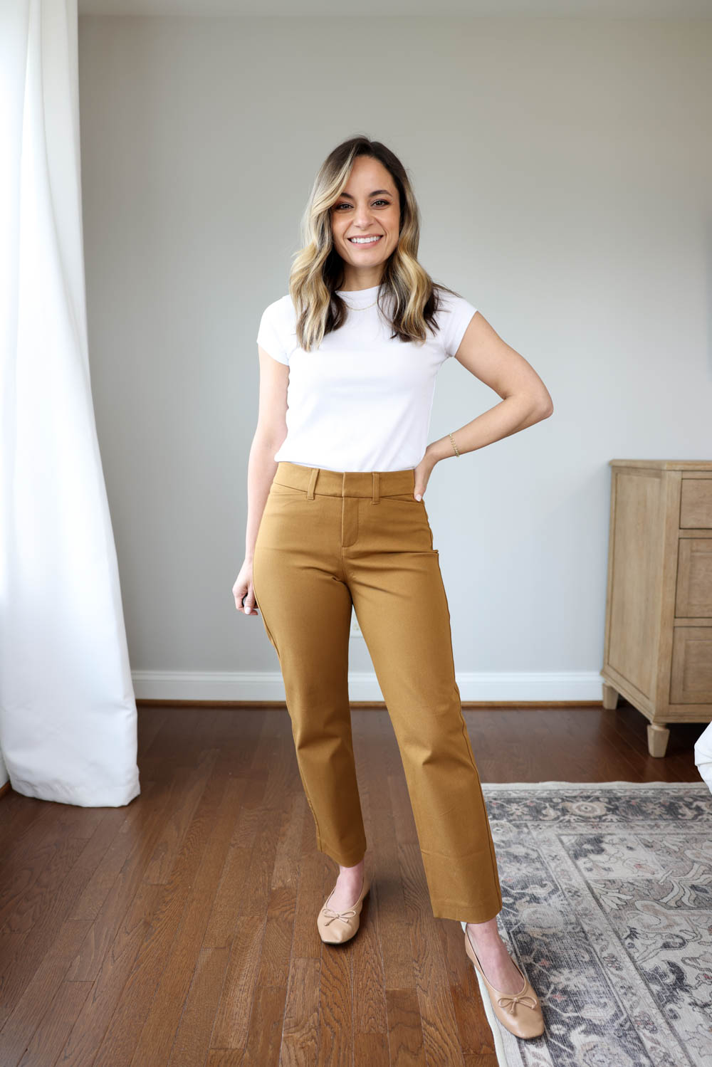 Petite-friendly pants for work via pumps and push-ups blog | petite pants | no hem pants | old navy pixie pants 