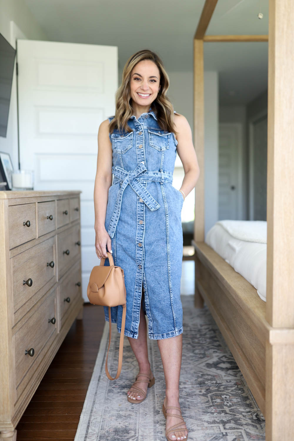 Petite-friendly denim dress via pumps and push-ups blog | petite style | petite fashion | midi dresses | denim dresses