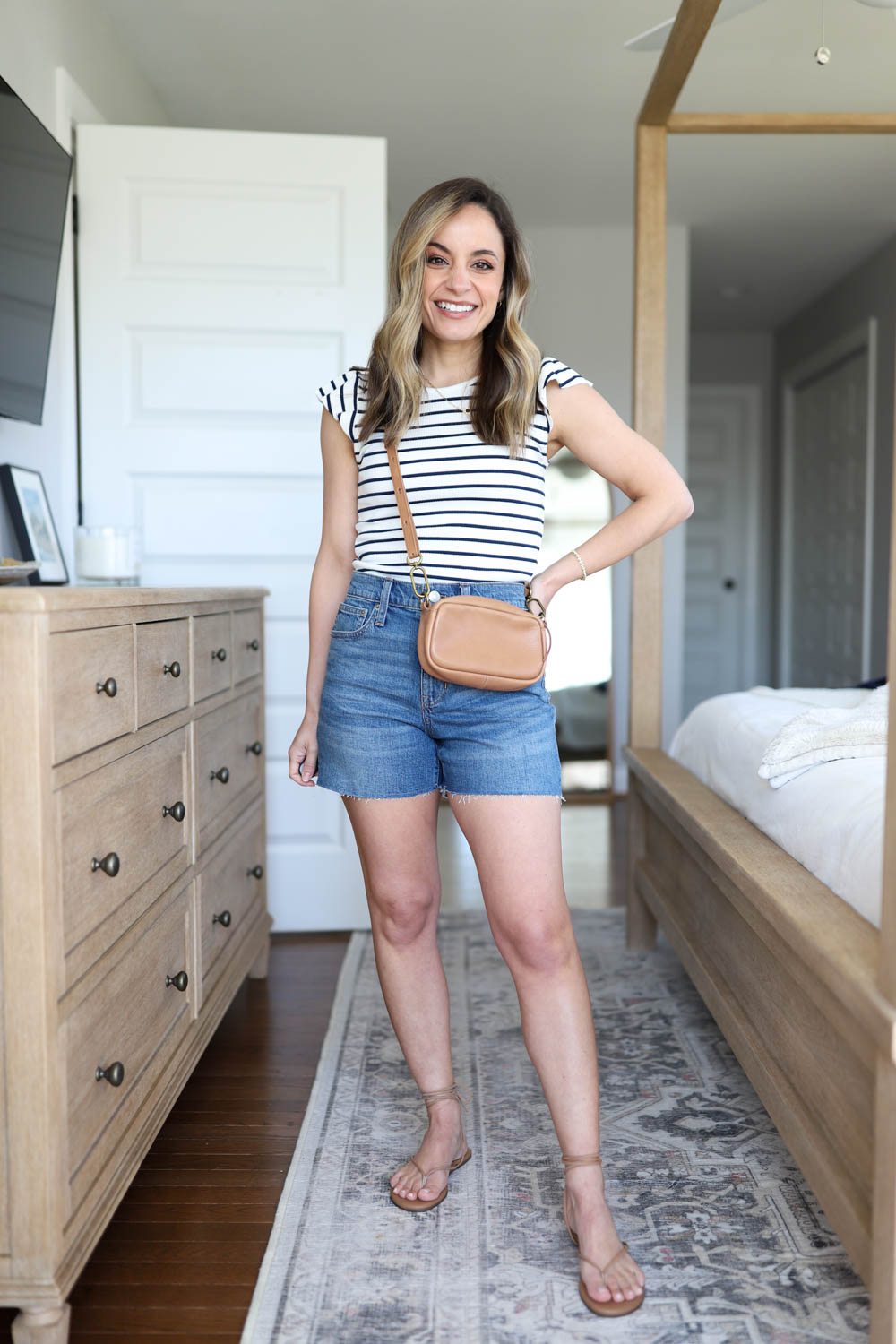 Petite-friendly shorts for spring and summer via pumps and push-ups blog | denim shorts | 4" inseam shorts | petite friendly shorts | petite style