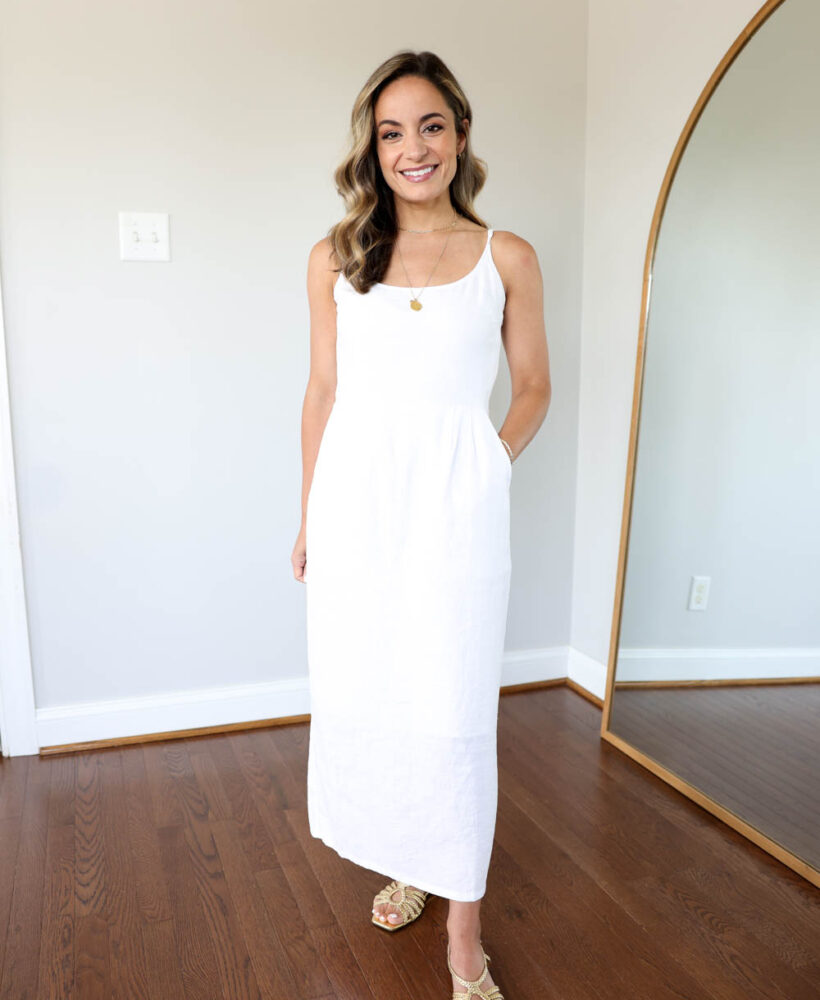 Petite-friendly linen dress via pumps and push-ups blog | linen dress | petite style | petite fashion | summer dresses | white dresses