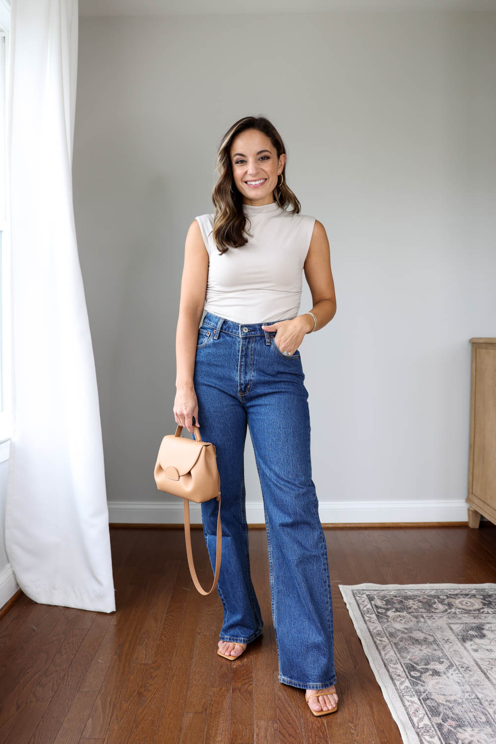 Petite-friendly wide leg jeans via pumps and push-ups blog | petite jeans shopping guide | no hem jeans for petites | fall jeans 2024 | abercrombie jeans 