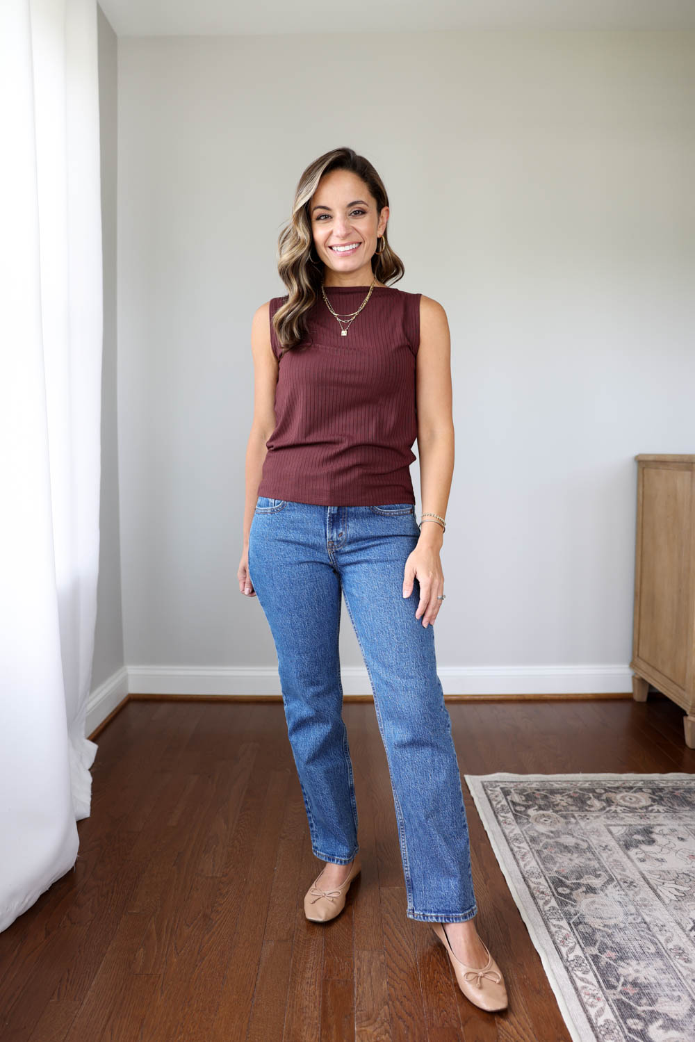 Petite-friendly straight jeans via pumps and push-ups blog | petite fashion | no hem jeans for petites via pumps and push-ups blog | straight jeans for petites | petite jeans shopping guide via pumps and push-ups blog 