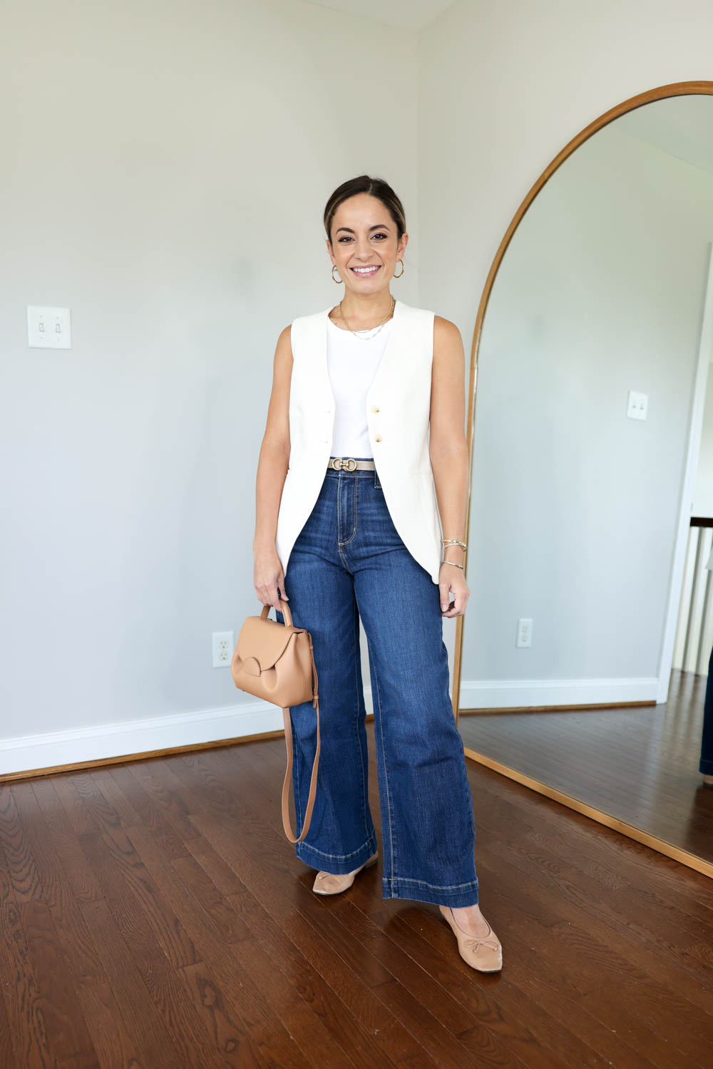 Petite-friendly jeans under $50 via pumps and push-ups blog | petite style blog | wide leg jeans for petites | petite fashion | trouser style jeans | vest outfits 