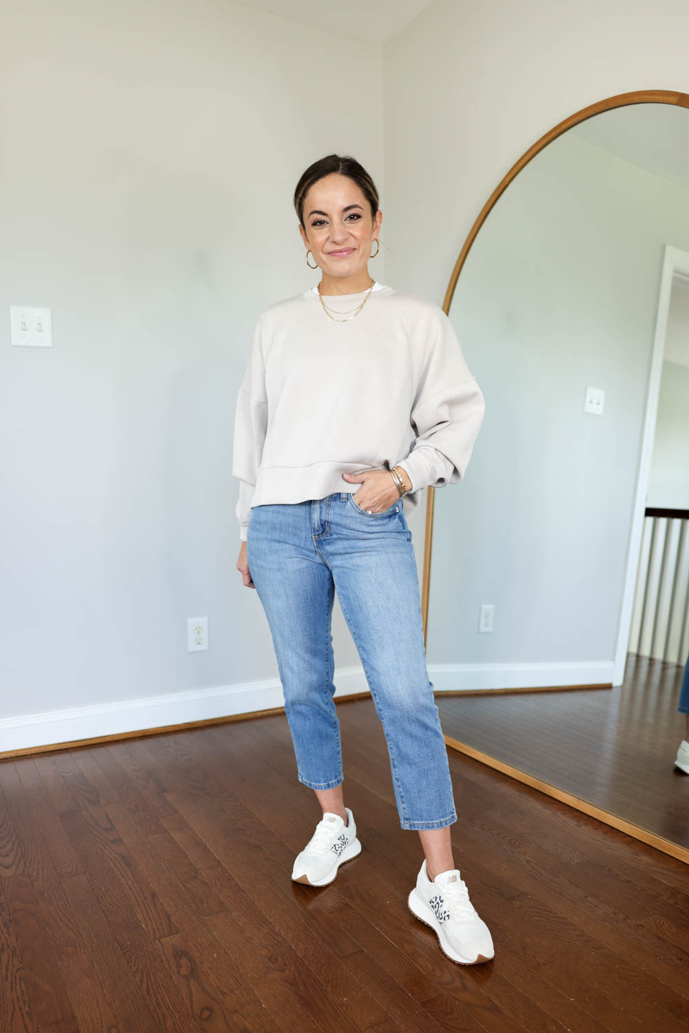 Under 24" inseam jeans for petites via pumps and push-ups blog | petite friendly jeans | budget friendly jeans under $50 | no hem jeans for petites 