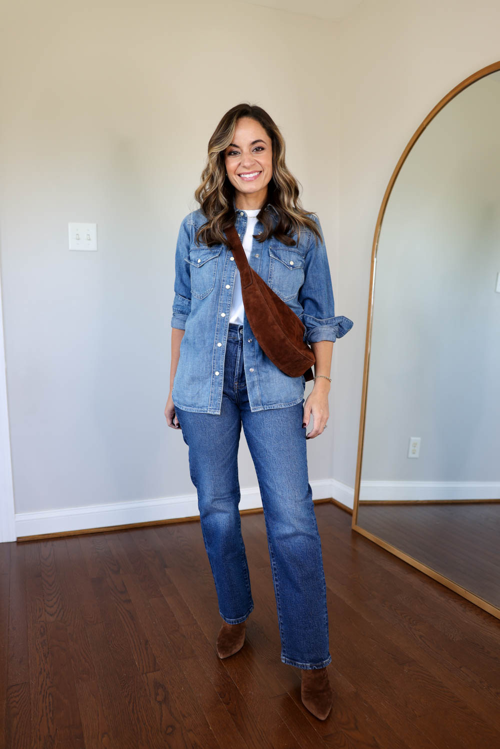 Madewell 90s Staight jeans via pumps and push-ups blog | fall outfits | petite style | denim on denim outfits | petite friendly jeans 