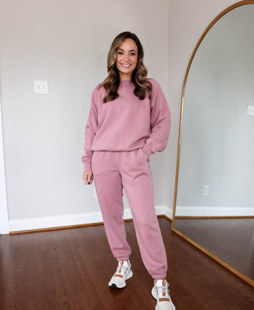 Petite-friendly loungewear sets via pumps and push-ups blog | petite friendly joggers | loungewear sets