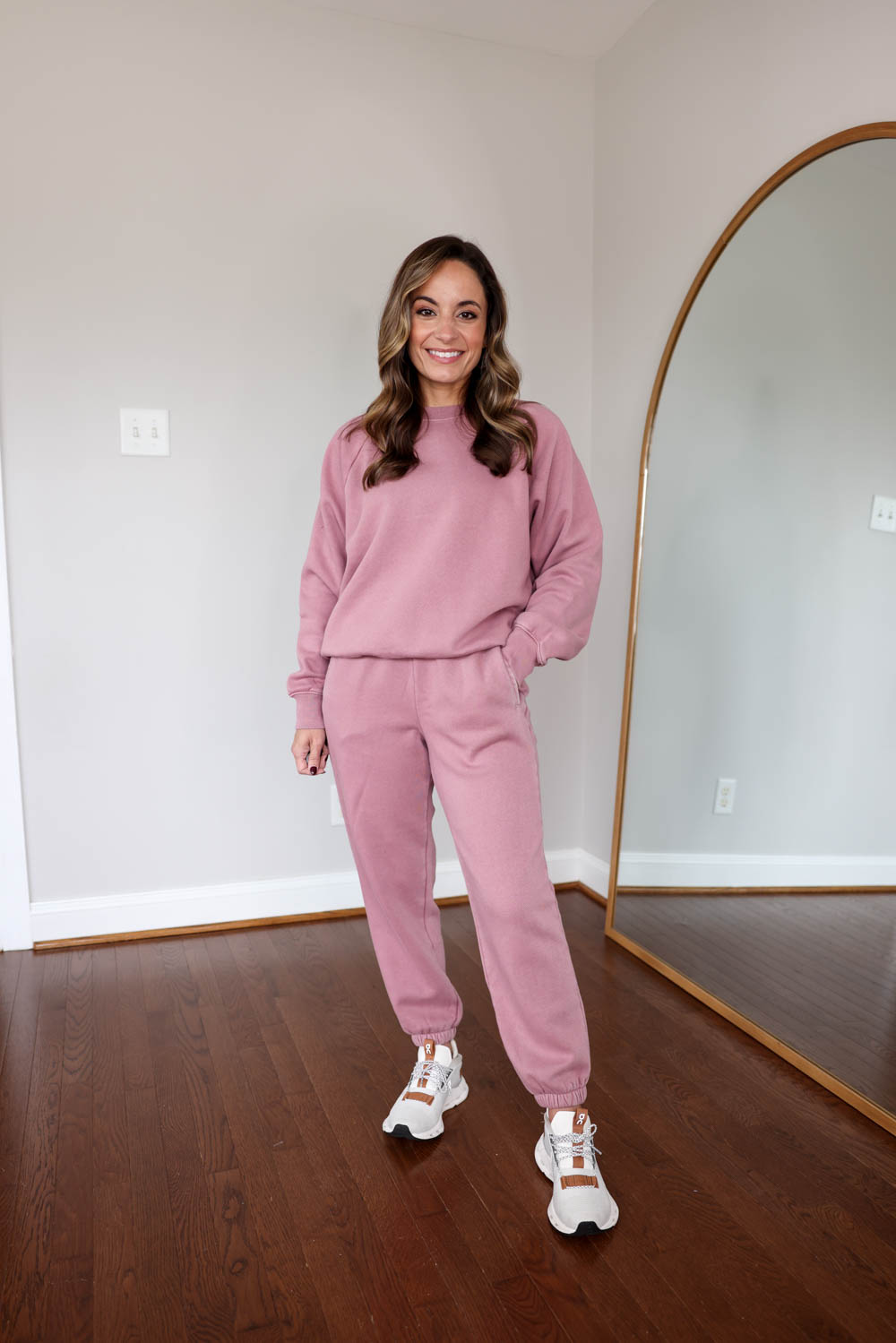 Petite-friendly loungewear sets via pumps and push-ups blog | petite friendly joggers | loungewear sets 